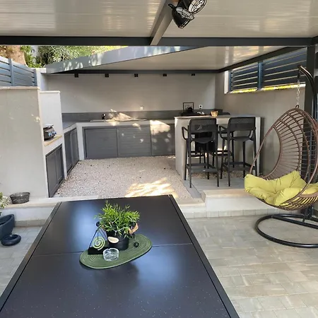 Family By The Sea Happy People Apartman Betina