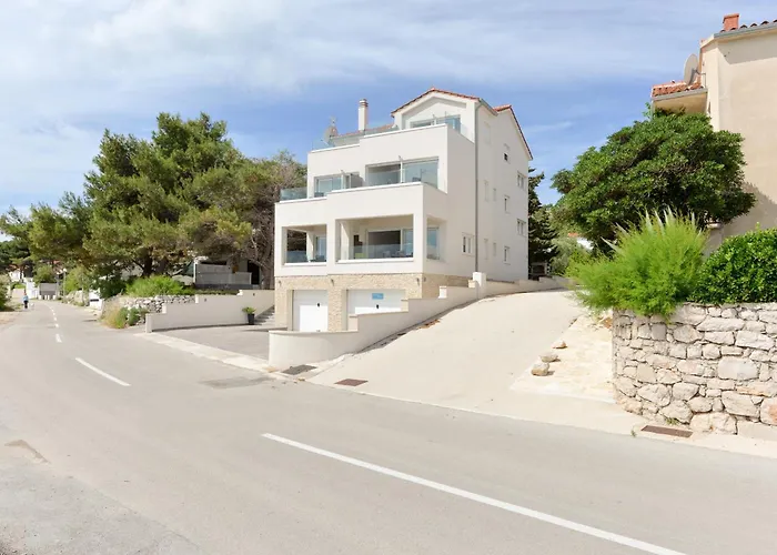 Family By The Sea Happy People Betina