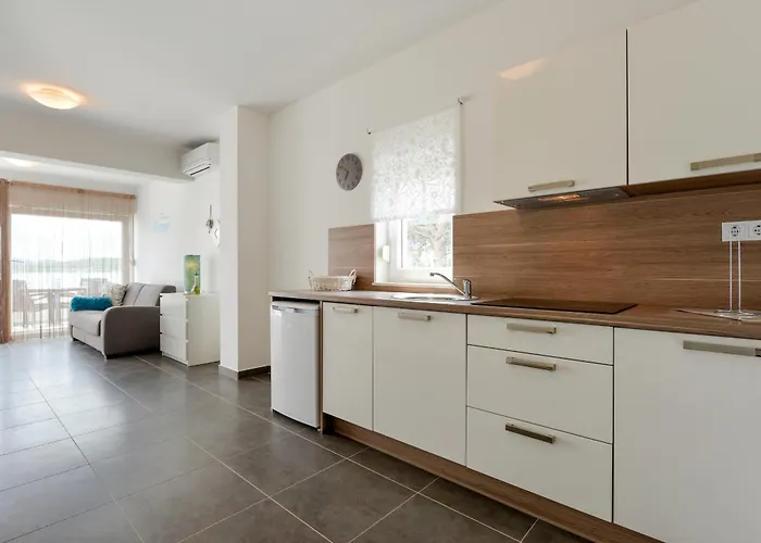 Family By The Sea Happy People Betina