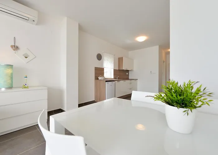 Apartman Family By The Sea Happy People