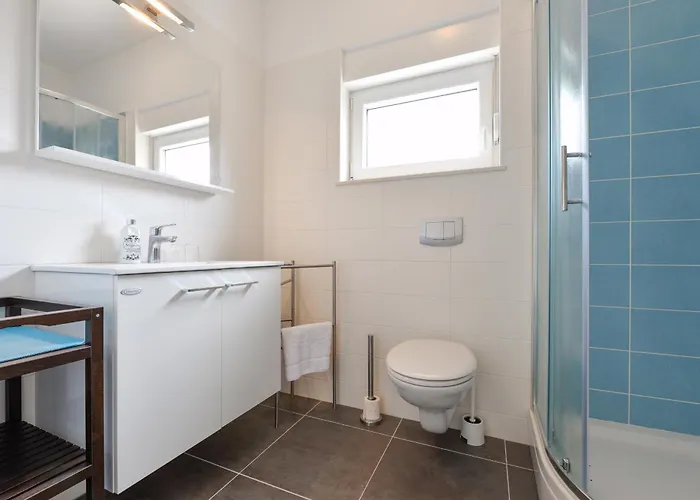 Family By The Sea Happy People Apartman *