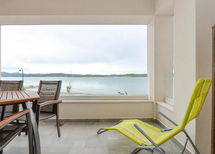 Apartman Family By The Sea Happy People