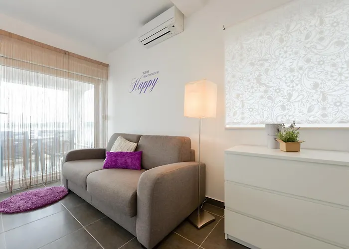 Apartman Family By The Sea Happy People